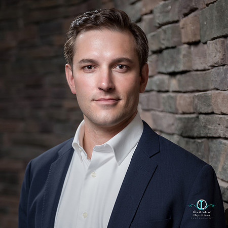 2018 Verus headshot-107_pp Social media logo
