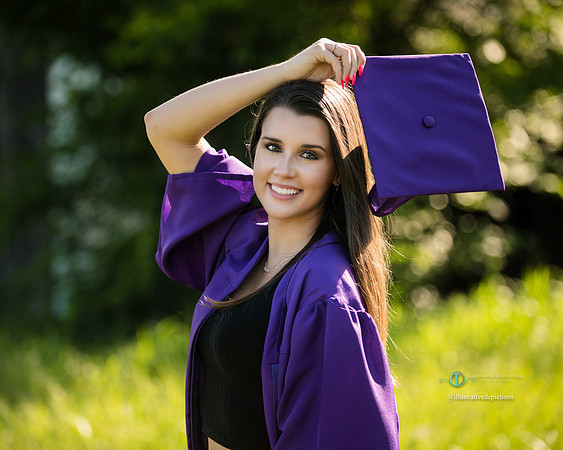 2020  Kenzie Riggs 321 pp